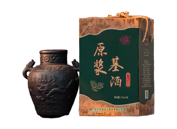 烟台抱龙山黄酒回收抱龙山原浆基酒封坛珍藏20年5斤绍兴黄酒